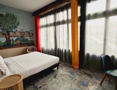 Deluxe Double Room - City Side