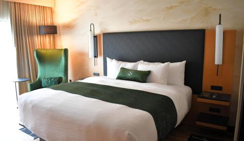 Executive King Room