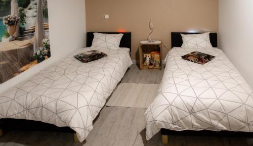 Large Twin Room