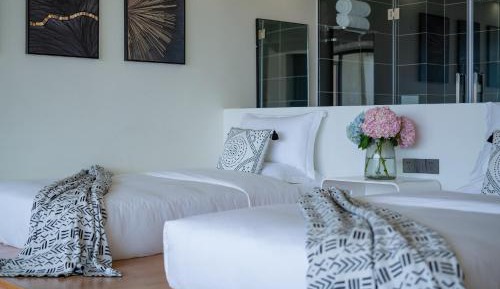 Double Room with Balcony and Sea View