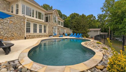 Six-Bedroom House