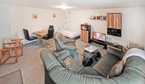 One-Bedroom Holiday Home