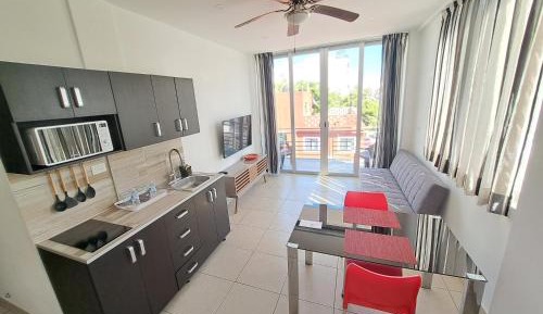 Classic One-Bedroom Apartment with King Bed