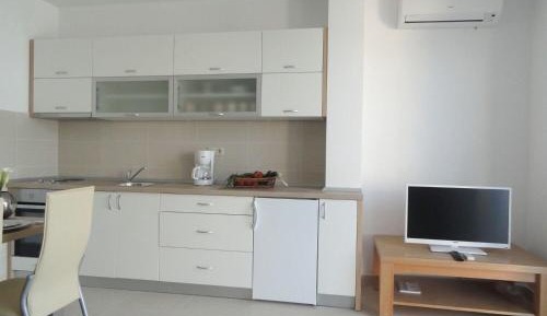 One-Bedroom Apartment with Terrace