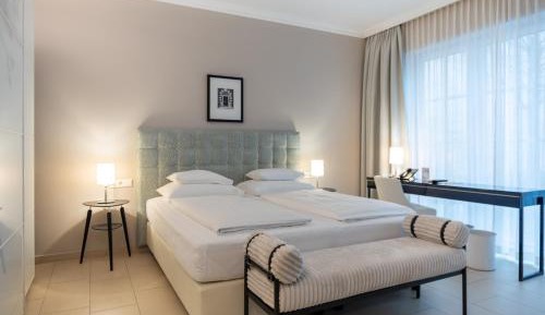 Superior Double Room with Balcony or Terrace and Garden View