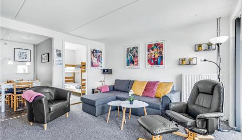 Three-Bedroom Holiday Home 