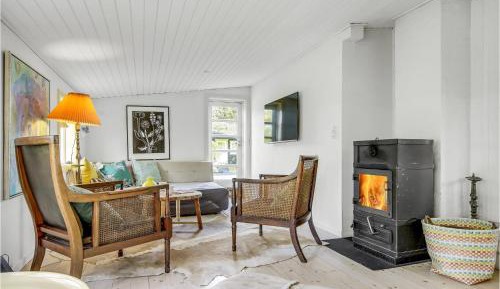 Three-Bedroom Holiday Home 
