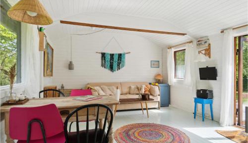 One-Bedroom Holiday Home