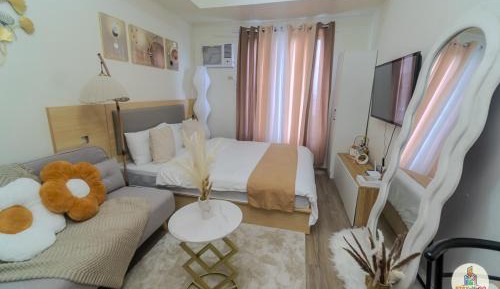 Studio with Sofa Bed