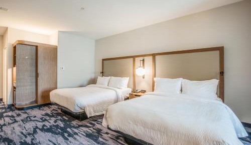 Suite, 2 Queen, Sofa bed