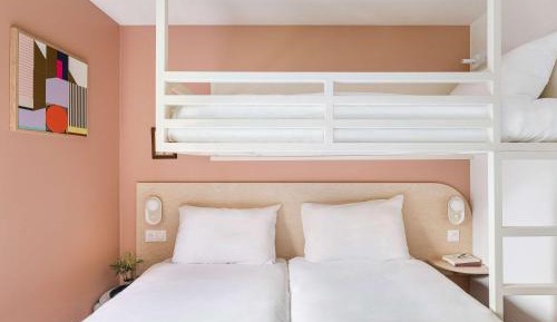 Pop Triple Room with Two Single and One Bunk Bed