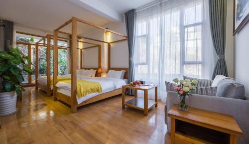 Double Room with Mountain View