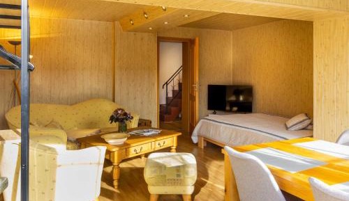 Apartment with Garden View