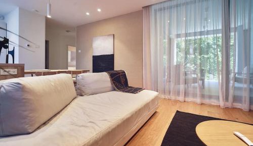 Two-Bedroom Deluxe Apartment