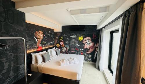 Deluxe Double Room with Balcony and Sea View