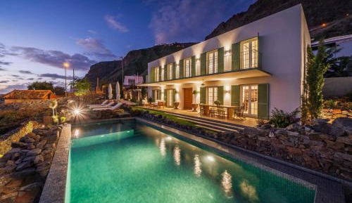 Deluxe Villa