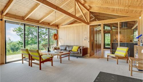 Four-Bedroom Holiday Home