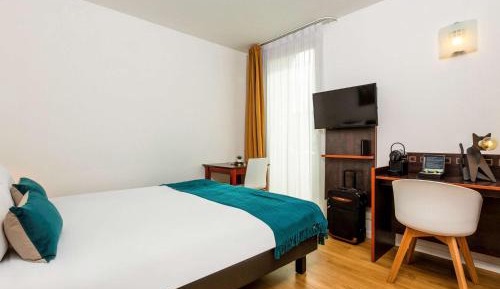Studio (2 Adults)