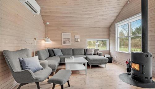 Four-Bedroom Holiday Home