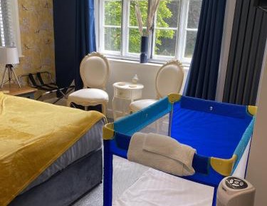 Standard Twin Room with Garden View