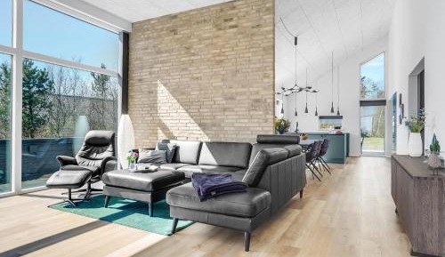 Four-Bedroom Holiday Home