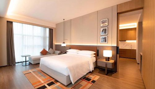 Executive King Suite 