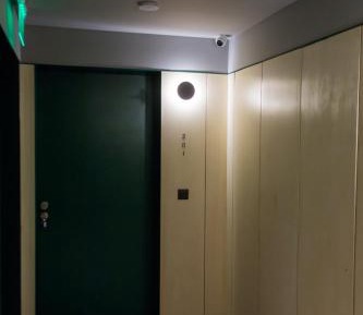 Deluxe Studio