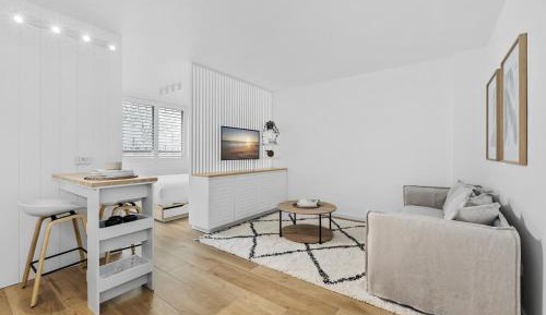 Studio Apartment