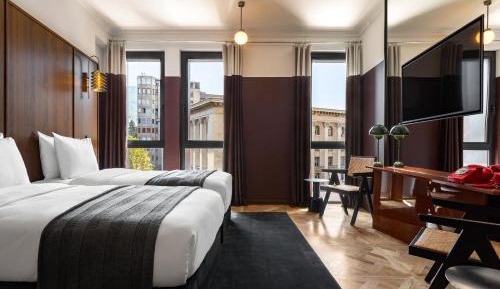 Superior King Room