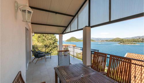 Two-Bedroom Holiday Home