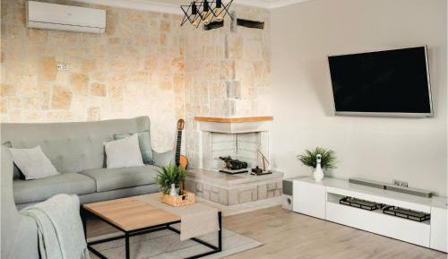 Four-Bedroom Holiday Home