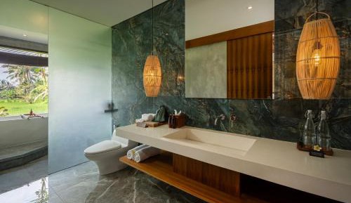 Emana Suite