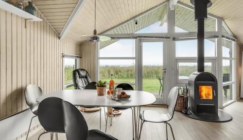 Three-Bedroom Holiday Home 