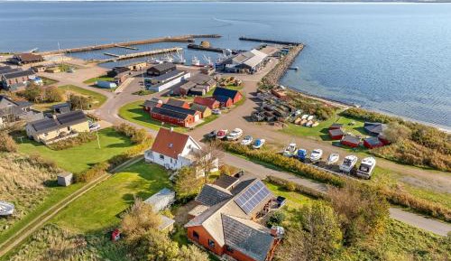 Six-Bedroom Holiday Home