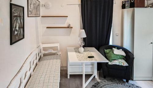 One-Bedroom Holiday Home