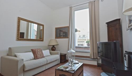 One bedroom apartment on via Belsiana 90