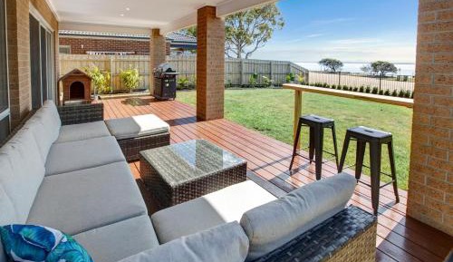 Three-Bedroom Holiday Home 