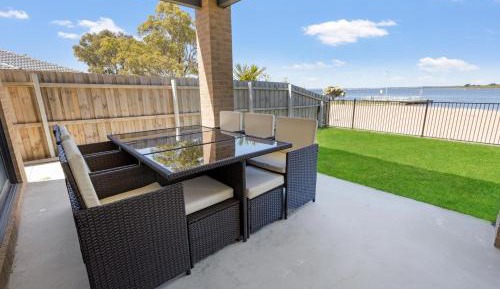 Four-Bedroom Holiday Home