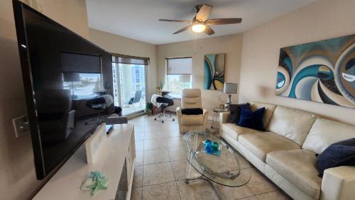 Two-Bedroom Apartment with Ocean View
