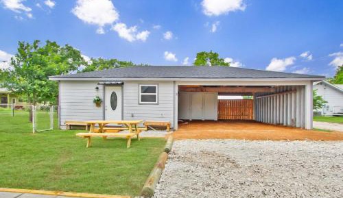 One-Bedroom Holiday Home