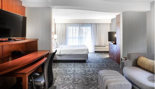 Deluxe King Room with Sofa Bed