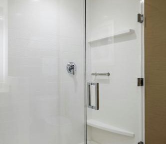 King Suite with Sofa Bed - Hearing Accessible