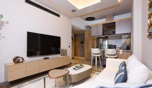 One-Bedroom Apartment with Balcony
