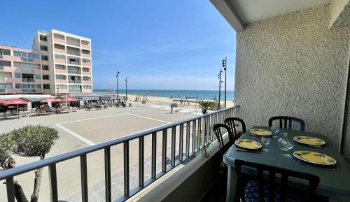 Two-Bedroom Apartment with Sea View