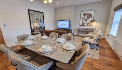 Two-Bedroom Apartment with City View