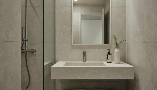 Basement Level Double Room with Window