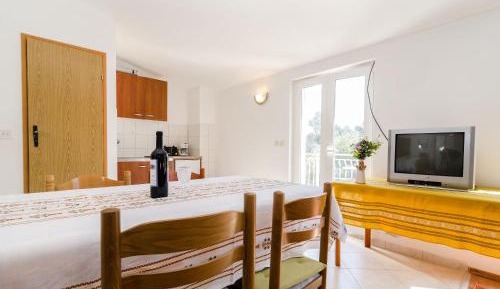 Studio with Balcony and Sea View