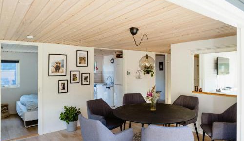 Three-Bedroom Holiday Home 