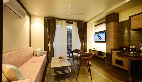 Suite with Garden View
