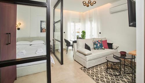 Studio Apartment with Balcony